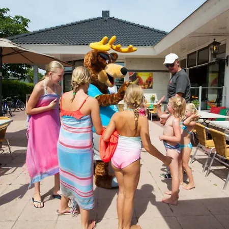 Resort Wh Stacaravan 5 Personen *